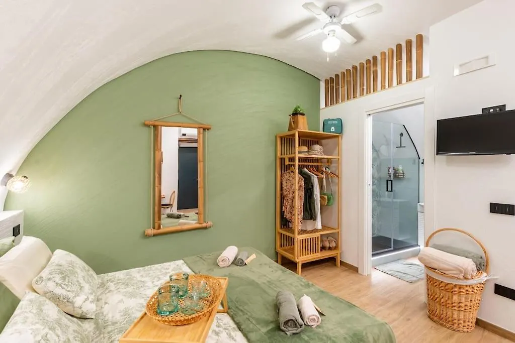 Apartment Varriale House Eco Green Free Parking For Small Cars Only